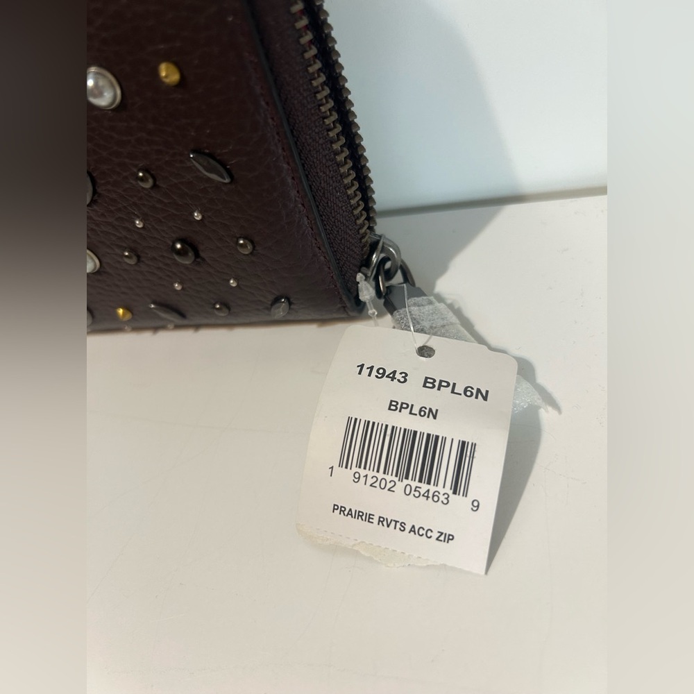 NWT COACH PRAIRIE RIVETS ZIP WALLET OXBLOOD/RED - Picture 2 of 3